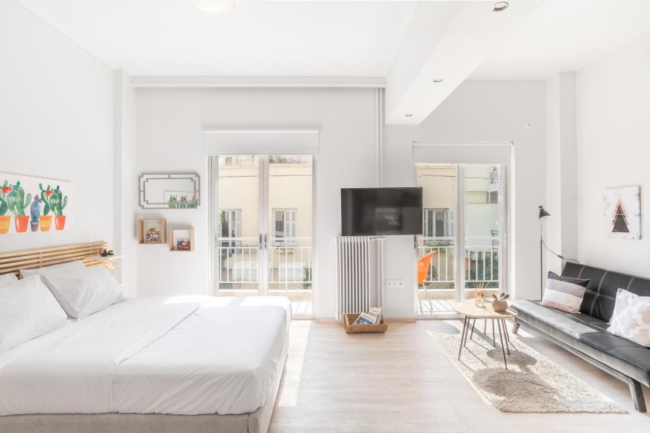 Koukaki Studio With A Sunny Balcony, Near The Acropolis Atenas Exterior foto